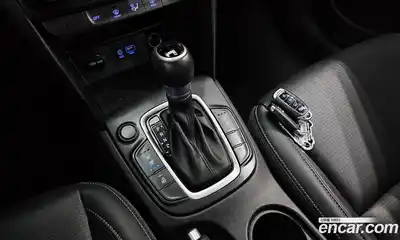 Hyundai Kona 2018 1.6 автомат (гидро), миниатюра 11
