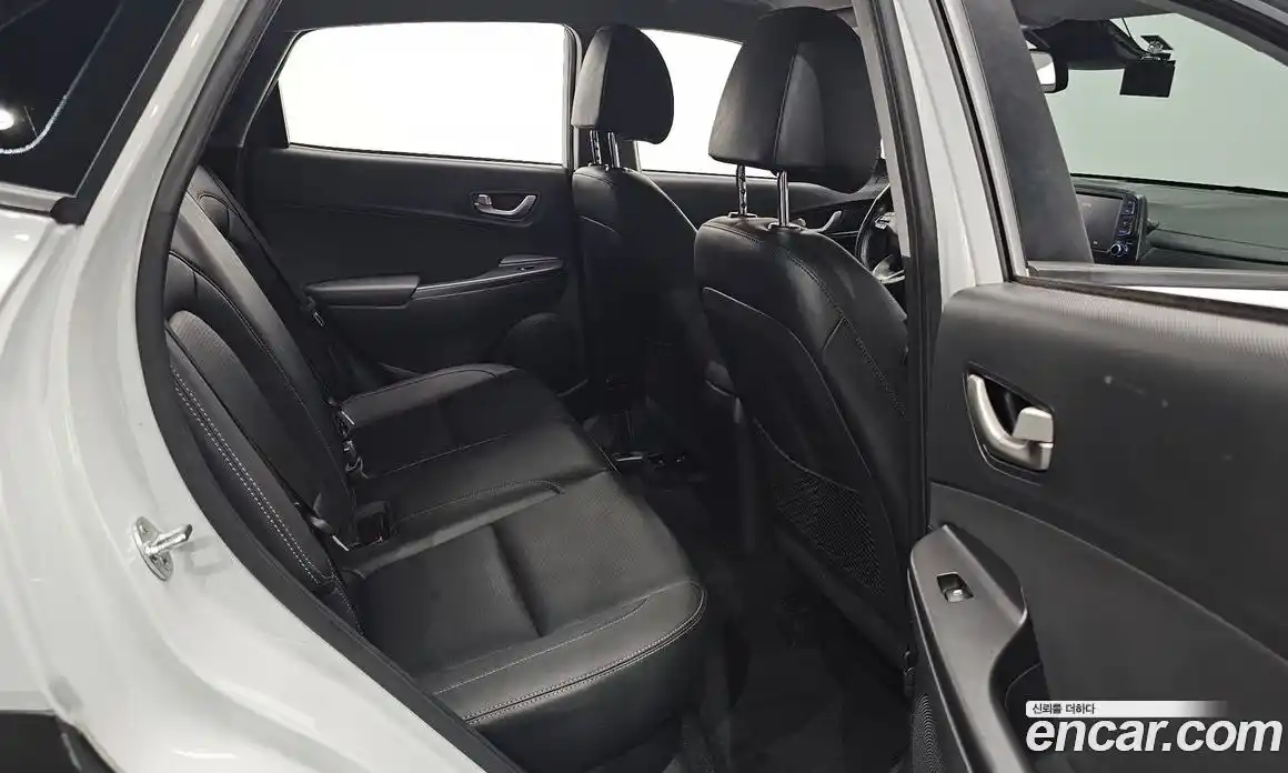 Hyundai Kona 2018 1.6 автомат (гидро), фото 15