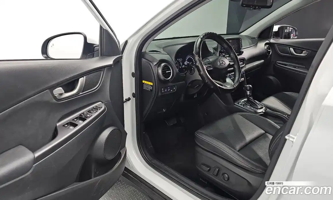 Hyundai Kona 2018 1.6 автомат (гидро), фото 16