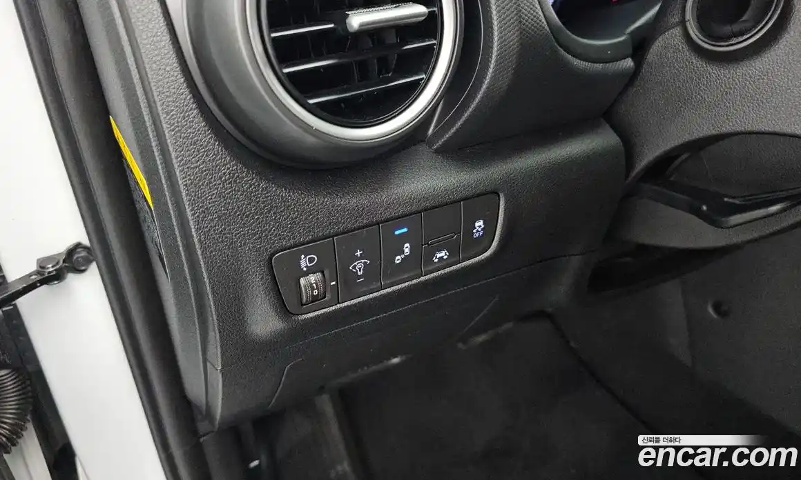 Hyundai Kona 2018 1.6 автомат (гидро), фото 23