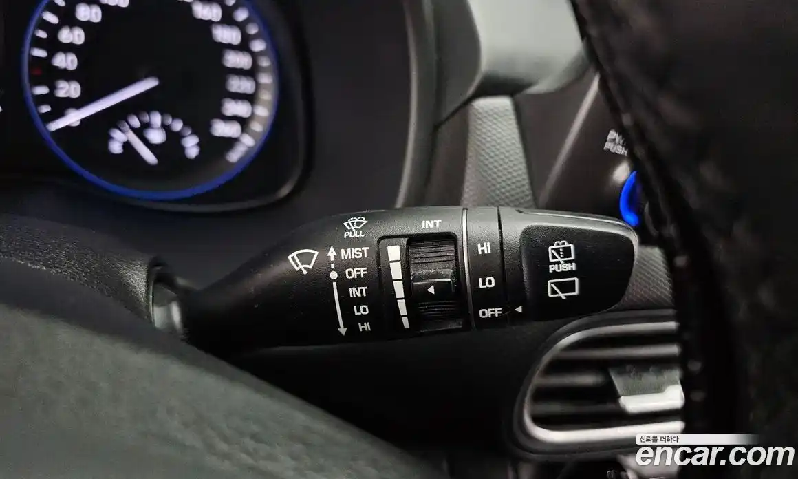 Hyundai Kona 2018 1.6 автомат (гидро), фото 27