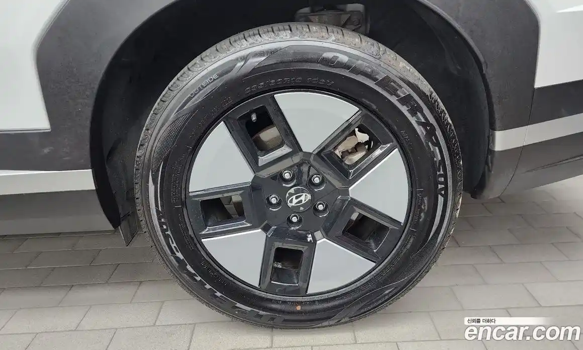 Hyundai Santa Fe 2024 1.6 автомат (гидро), фото 7