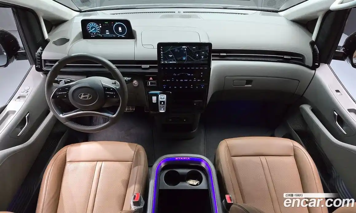 Hyundai Staria 2025 1.6 автомат (гидро), фото 7