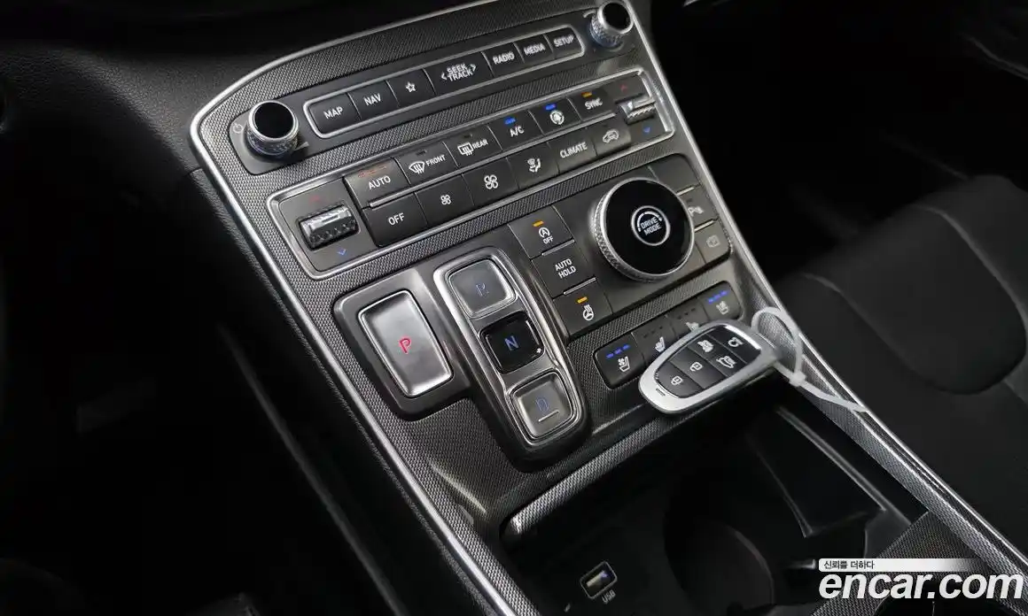 Hyundai Santa Fe 2022 2.2 автомат (гидро), фото 12