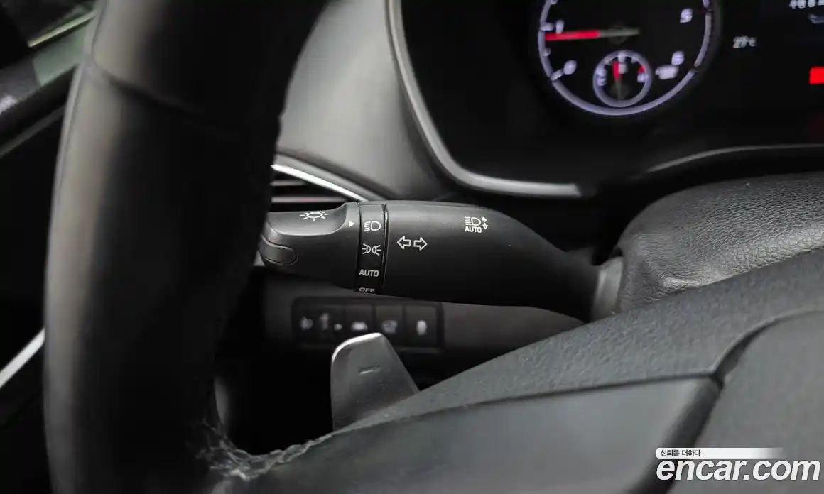 Hyundai Santa Fe 2022 2.2 автомат (гидро), фото 32
