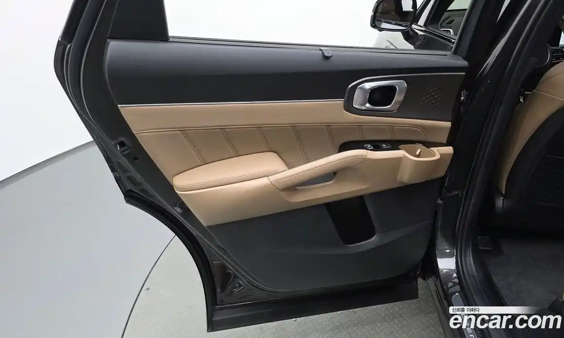 Kia Sorento 2024 1.6 автомат (гидро), фото 14