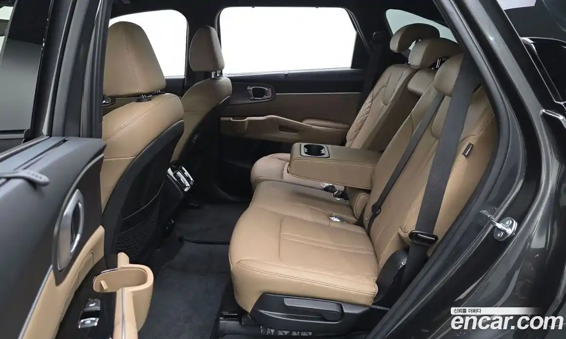 Kia Sorento 2024 1.6 автомат (гидро), фото 16