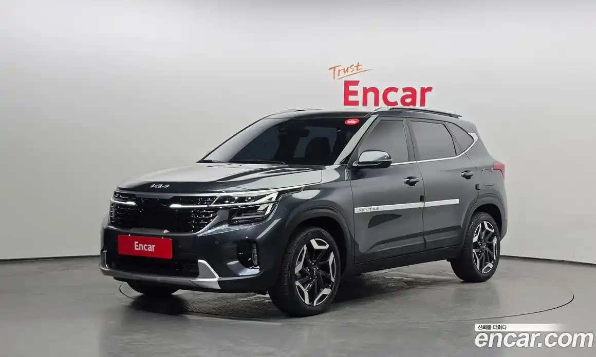 Kia Seltos 2024 2.0 автомат (гидро), фото 1 Kia Seltos 2024 2.0 автомат (гидро), фото 1