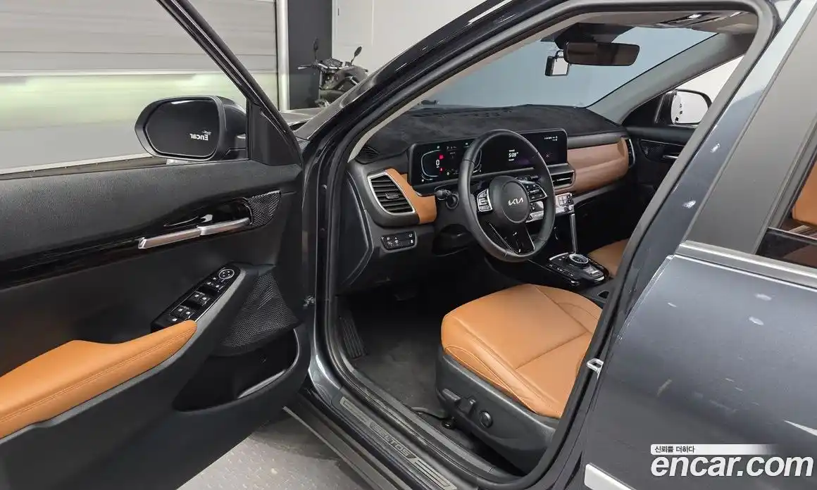 Kia Seltos 2024 2.0 автомат (гидро), фото 10 Kia Seltos 2024 2.0 автомат (гидро), фото 10