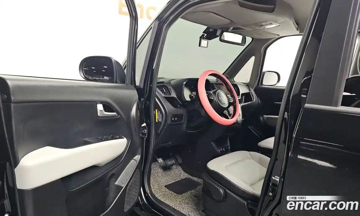 Kia Ray 2022 1.0 автомат (гидро), фото 13