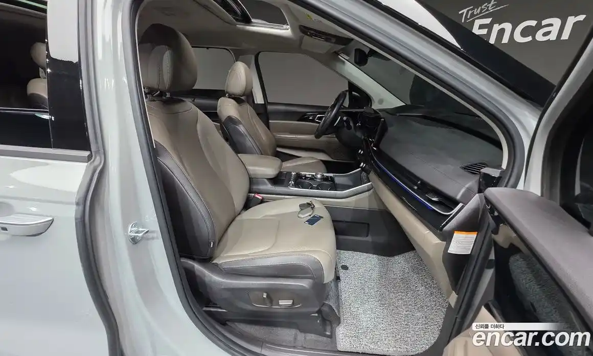 Kia Carnival 2024 1.6 автомат (гидро), фото 16