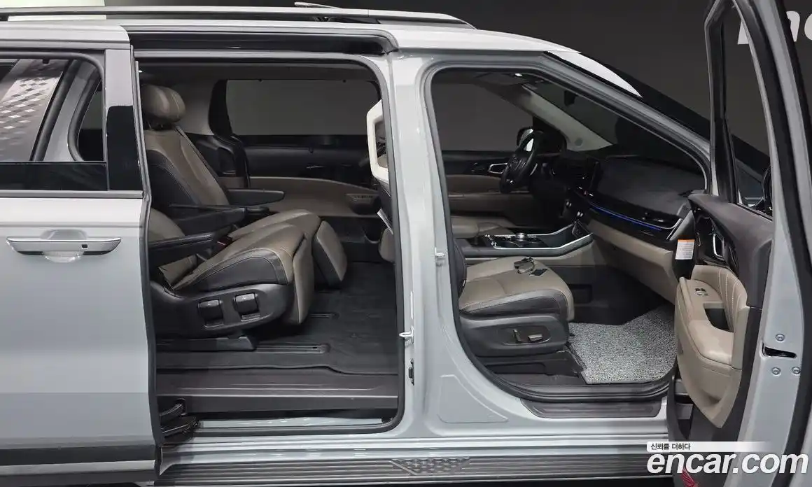 Kia Carnival 2024 1.6 автомат (гидро), фото 32
