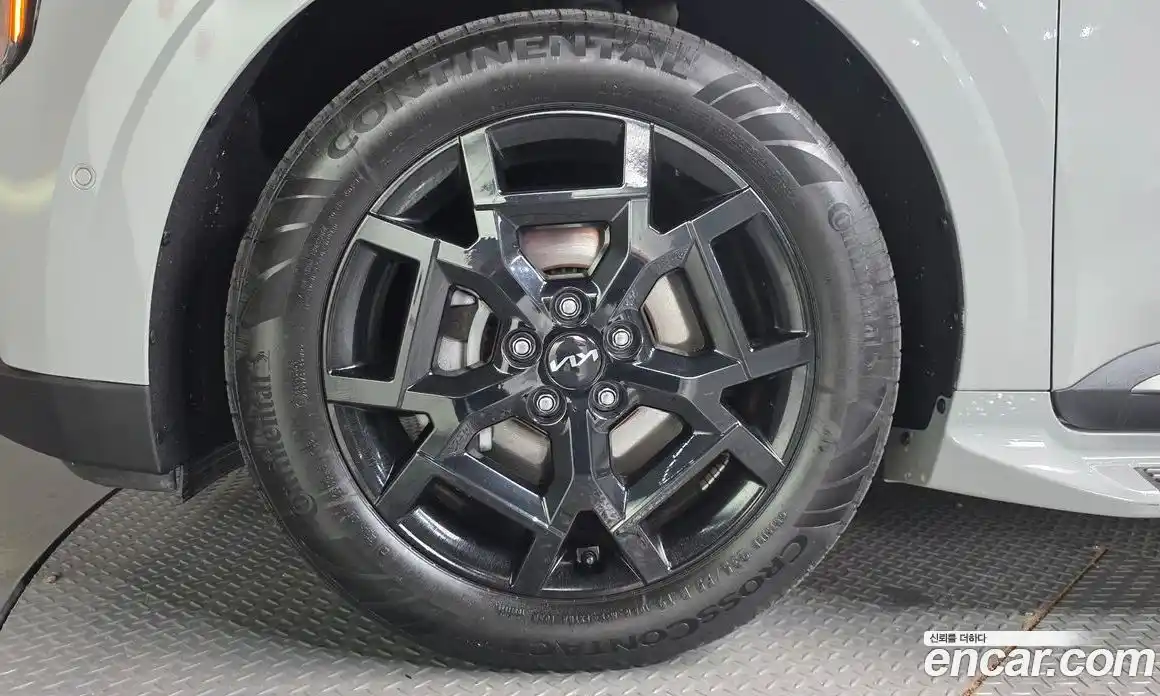 Kia Carnival 2024 1.6 автомат (гидро), фото 5