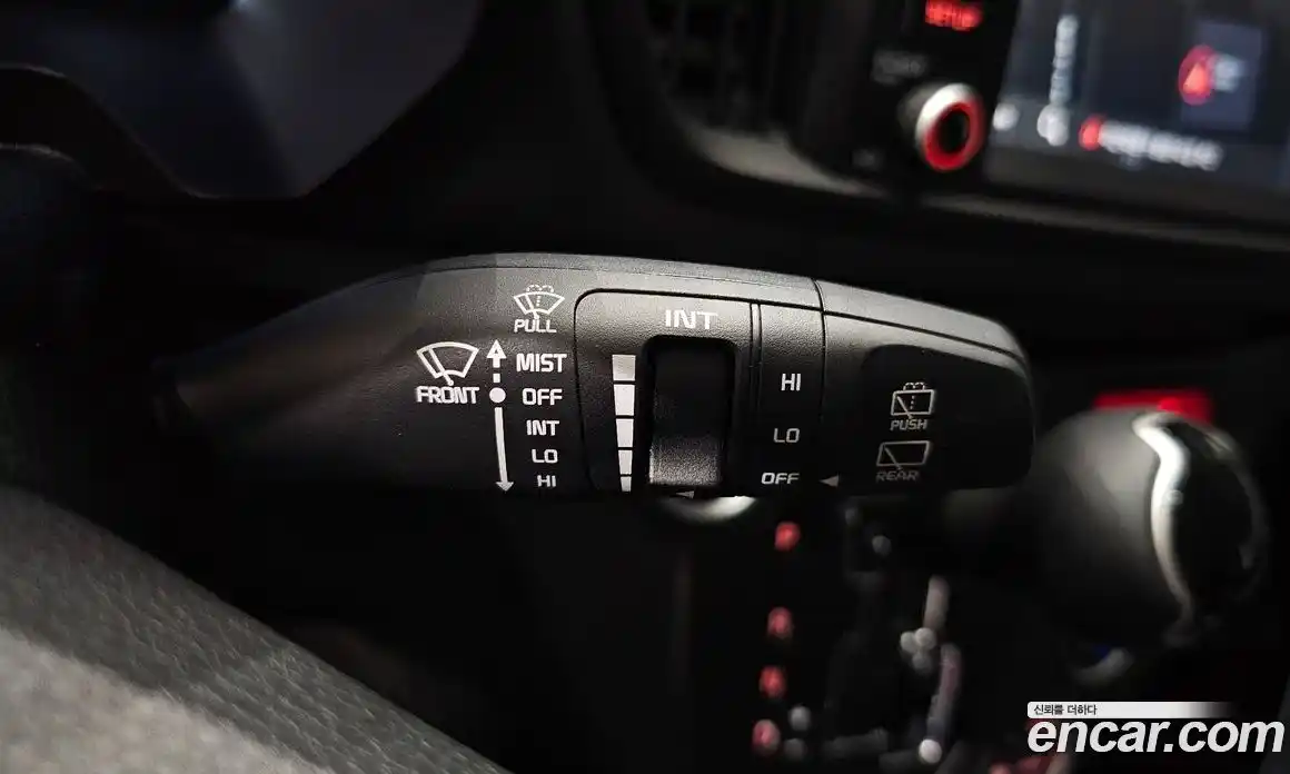 Kia Ray 2023 1.0 автомат (гидро), фото 28