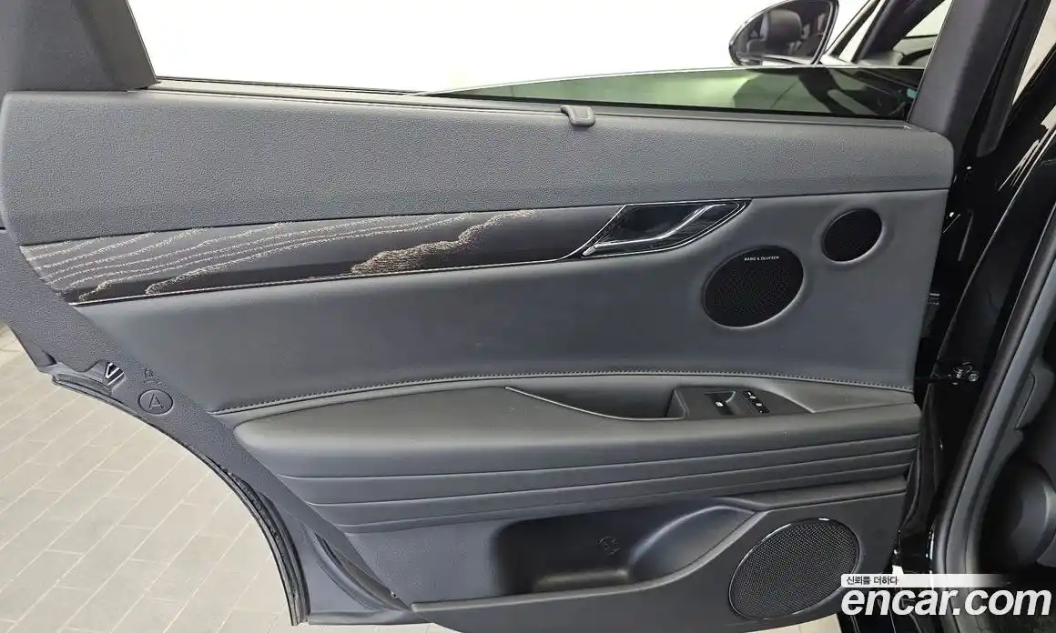 Genesis G80 2025 3.5 автомат (гидро), фото 15