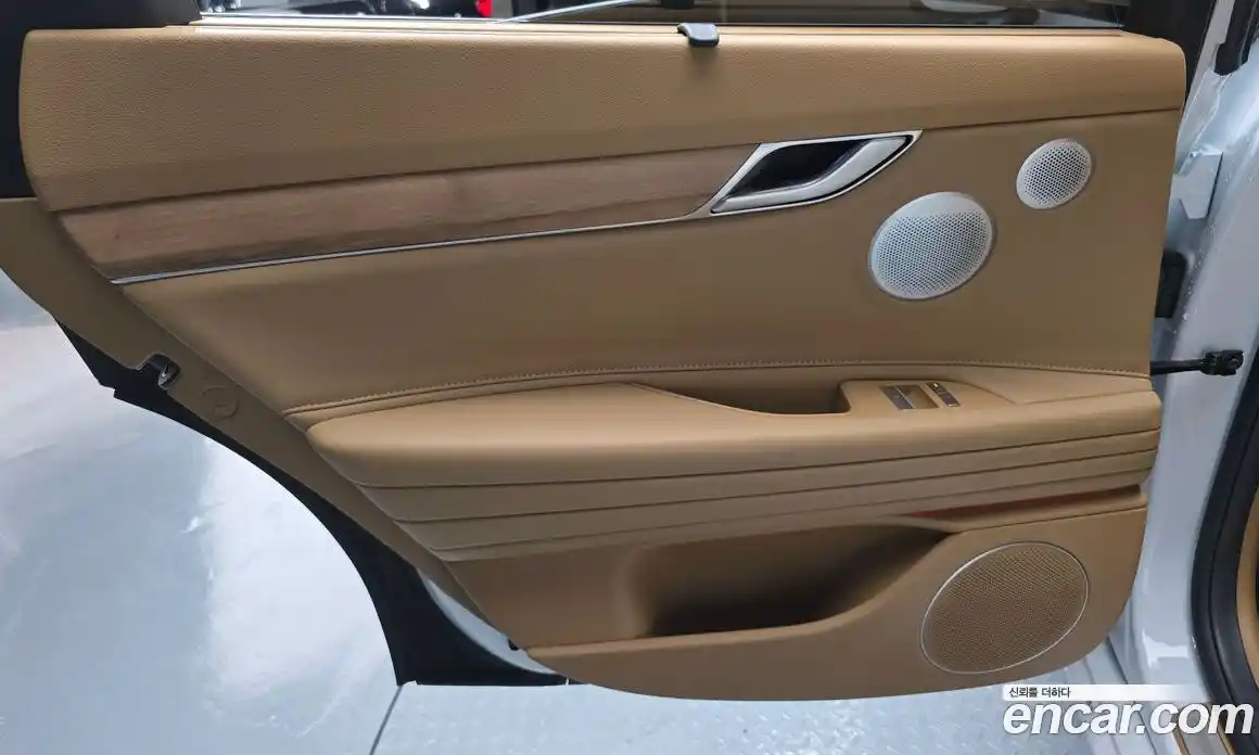 Genesis G80 2024 2.5 автомат (гидро), фото 15