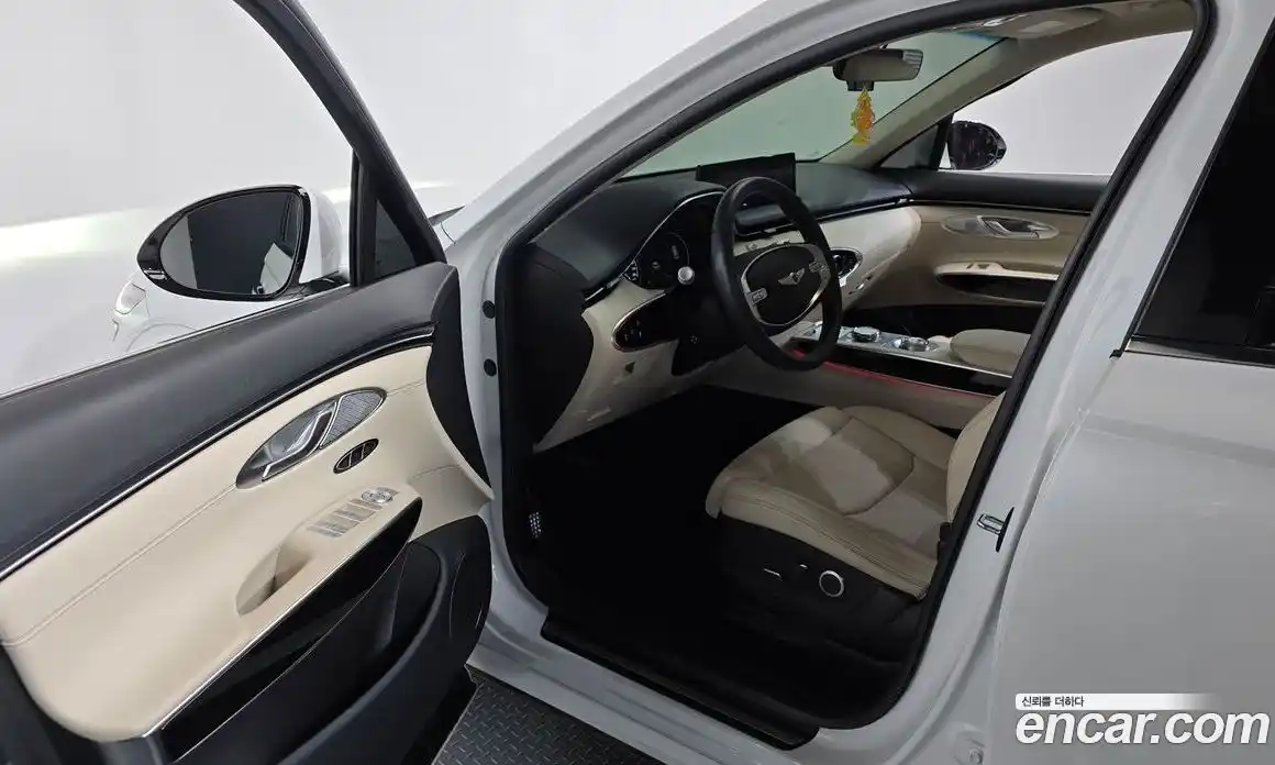 Genesis GV70 2021 2.5 автомат (гидро), фото 13