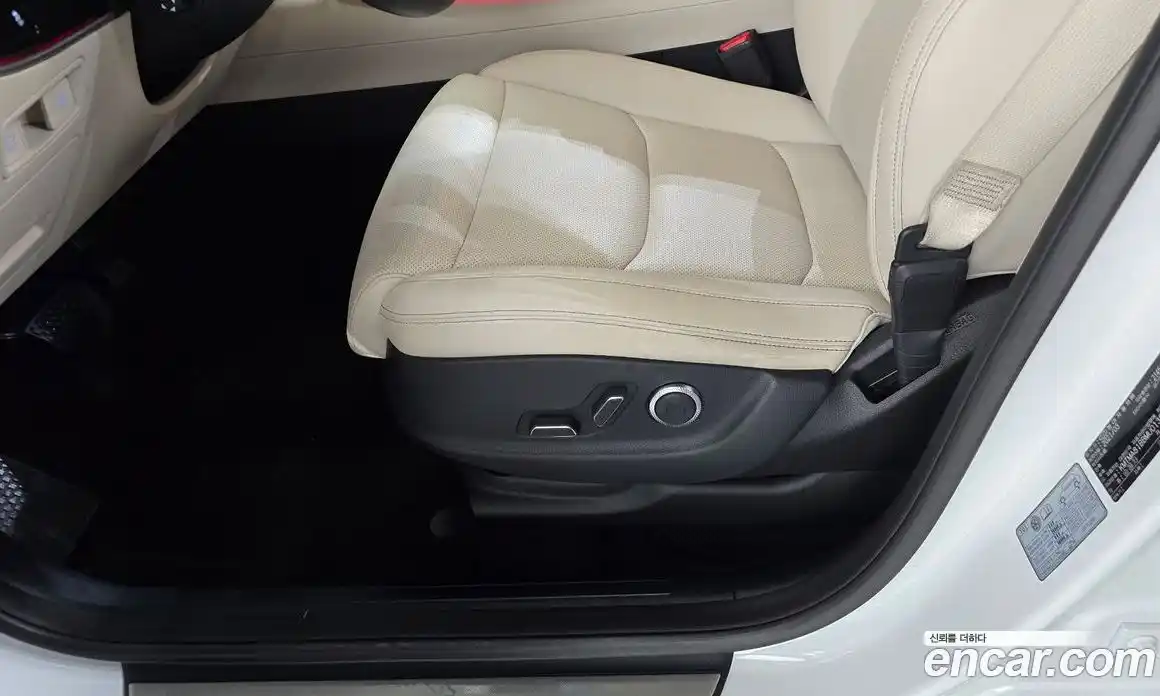 Genesis GV70 2021 2.5 автомат (гидро), фото 25