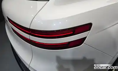 Genesis GV70 2021 2.5 автомат (гидро), миниатюра 9