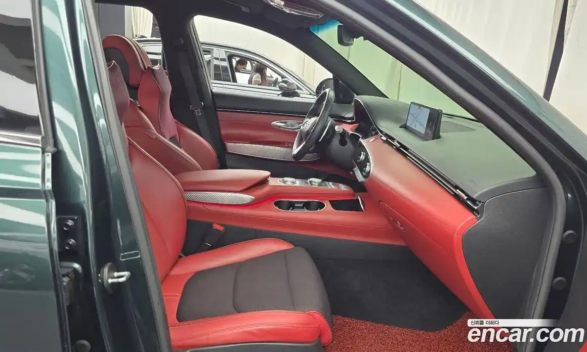 Genesis GV70 2021 2.5 автомат (гидро), фото 16