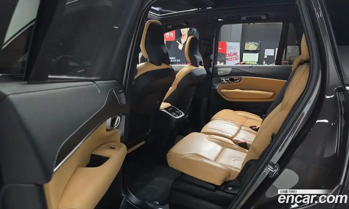 Volvo XC90 2022 2.0 автомат (гидро), фото 16