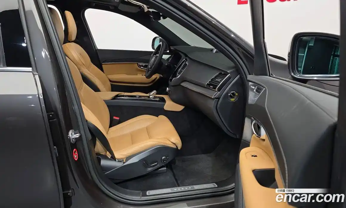 Volvo XC90 2022 2.0 автомат (гидро), фото 17