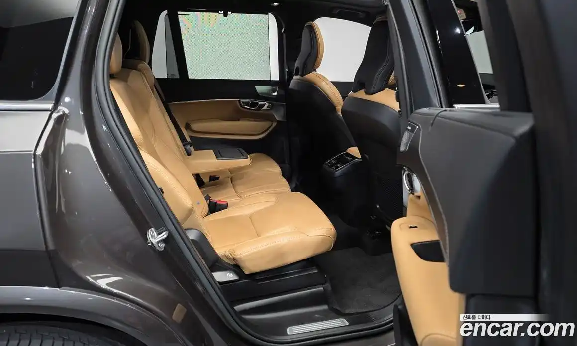 Volvo XC90 2022 2.0 автомат (гидро), фото 18