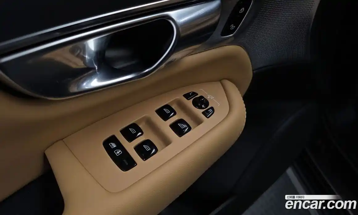 Volvo XC90 2022 2.0 автомат (гидро), фото 27
