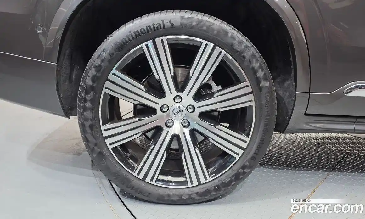 Volvo XC90 2022 2.0 автомат (гидро), фото 7