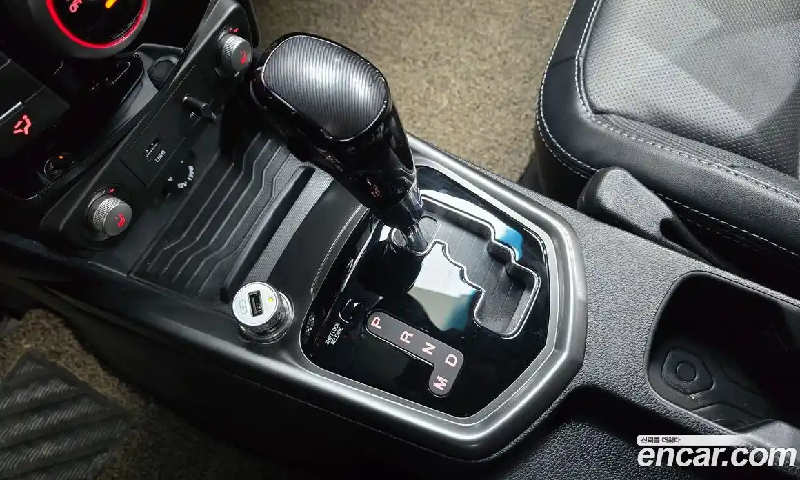 SsangYong TIBOLI 2016 1.6 автомат (гидро), фото 12