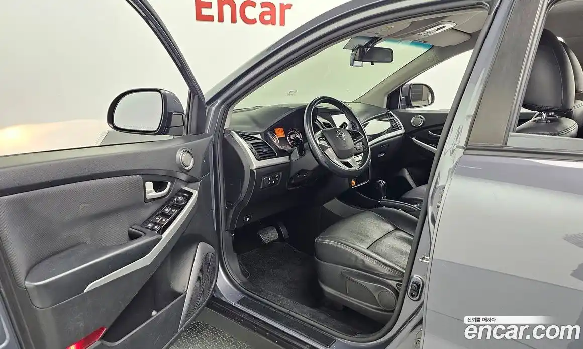 SsangYong Korando 2017 2.2 автомат (гидро), фото 16