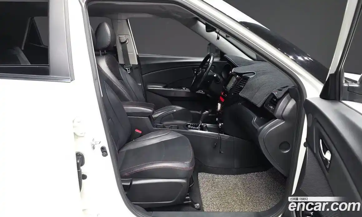 SsangYong TIBOLI 2017 1.6 автомат (гидро), фото 17