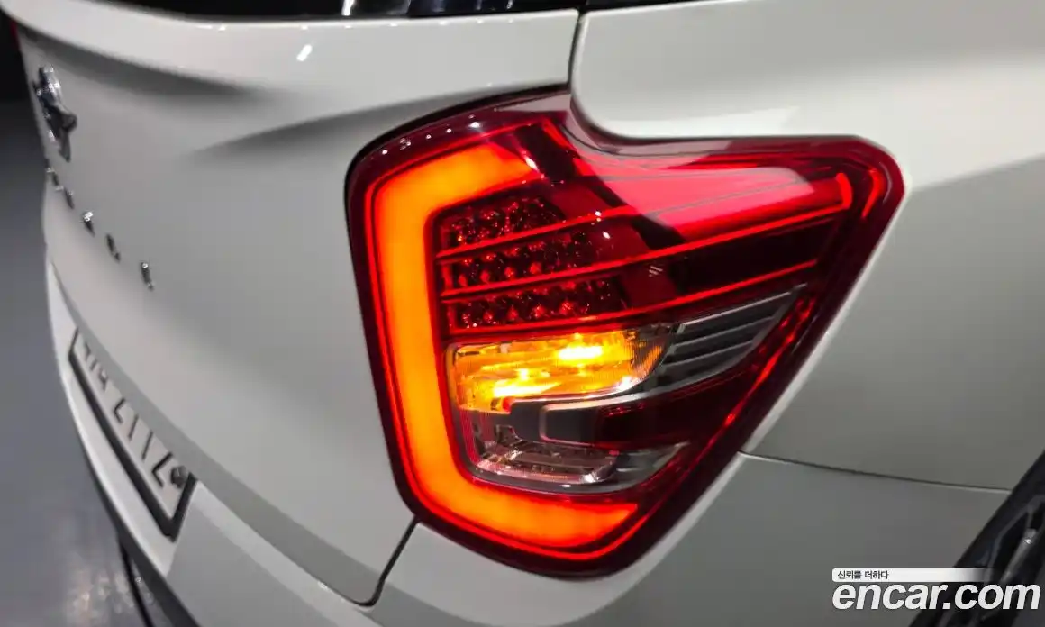SsangYong TIBOLI 2017 1.6 автомат (гидро), фото 9
