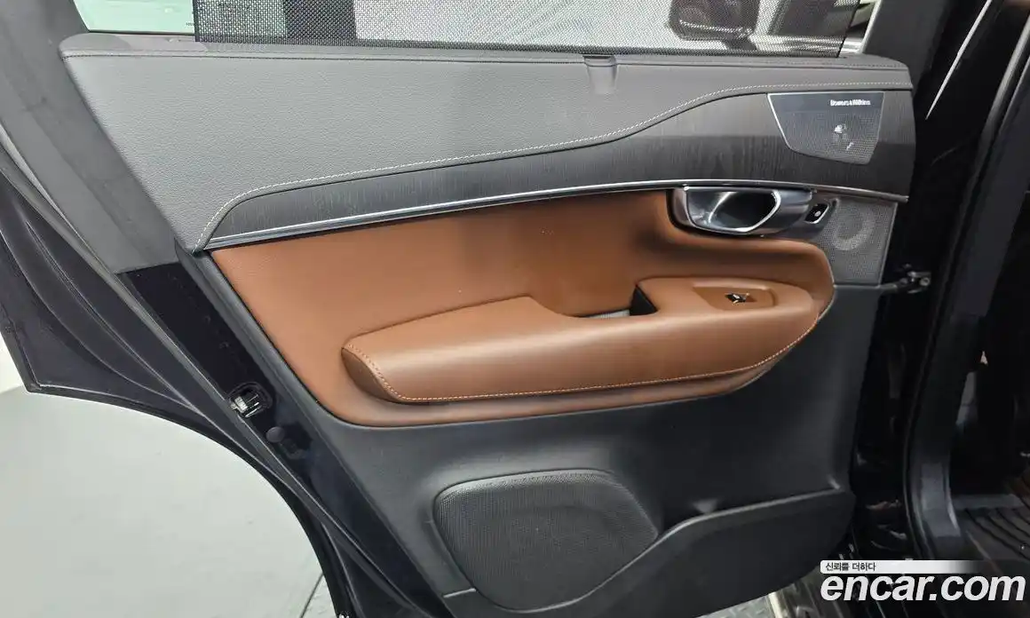 Volvo XC90 2022 2.0 автомат (гидро), фото 15