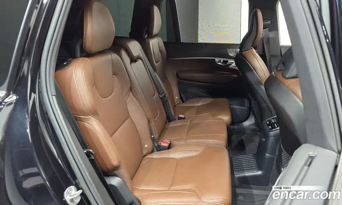 Volvo XC90 2022 2.0 автомат (гидро), фото 17