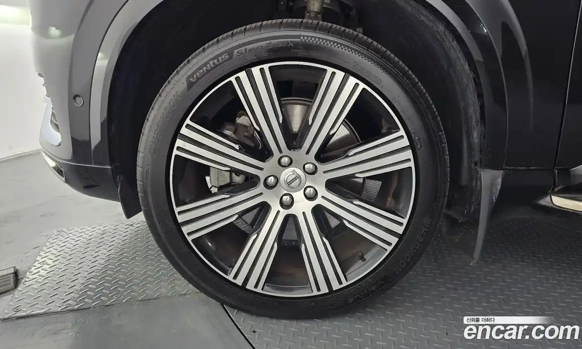 Volvo XC90 2022 2.0 автомат (гидро), фото 5