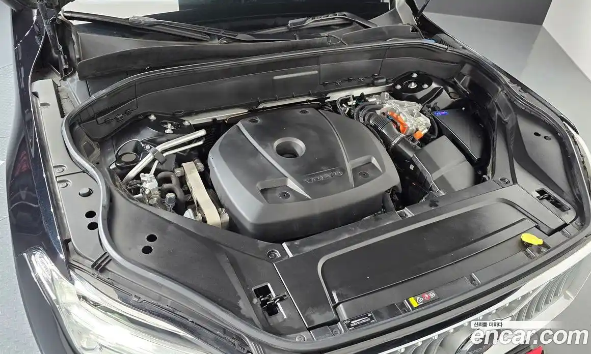 Volvo XC90 2022 2.0 автомат (гидро), фото 6