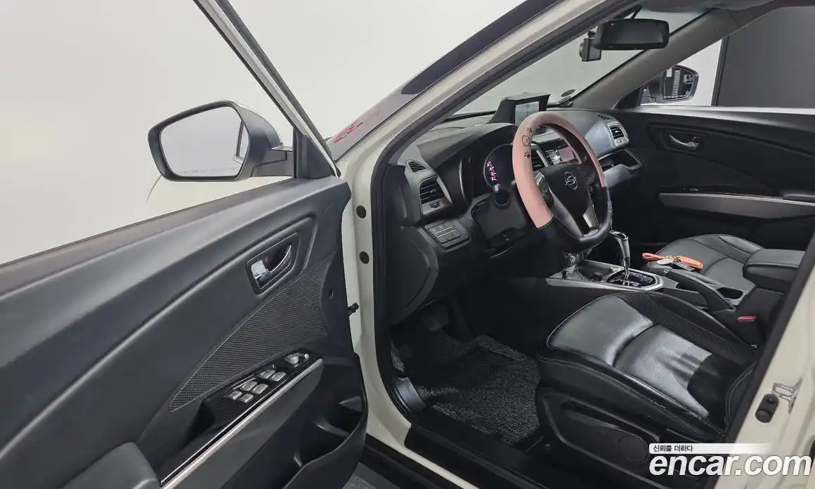 SsangYong TIBOLI 2015 1.6 автомат (гидро), фото 11