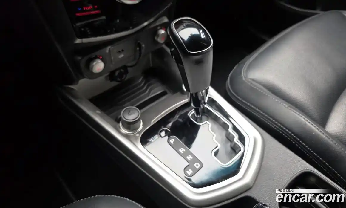 SsangYong TIBOLI 2016 1.6 автомат (гидро), фото 9