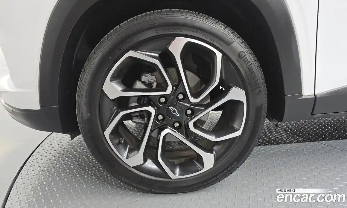 Chevrolet Trax 2024 1.2 автомат (гидро), фото 5