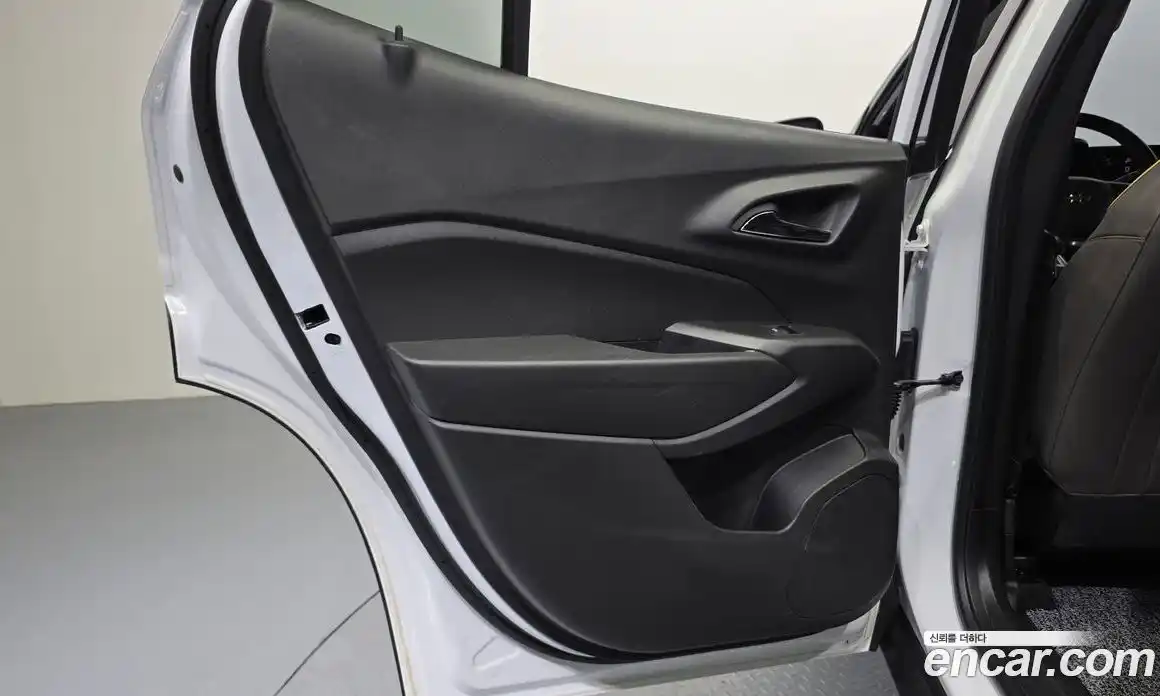 Chevrolet Trax 2023 1.2 автомат (гидро), фото 15