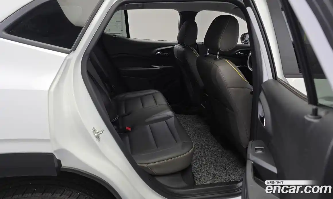 Chevrolet Trax 2023 1.2 автомат (гидро), фото 17
