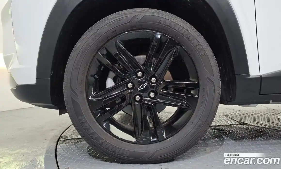 Chevrolet Trax 2023 1.2 автомат (гидро), фото 5