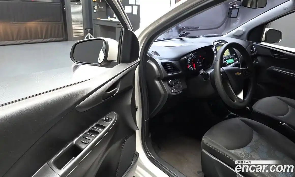 Chevrolet Spark 2017 1.0 автомат (гидро), фото 13
