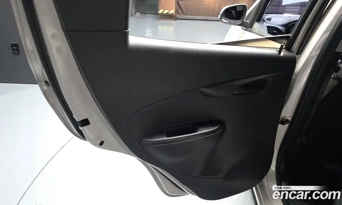 Chevrolet Spark 2017 1.0 автомат (гидро), фото 15