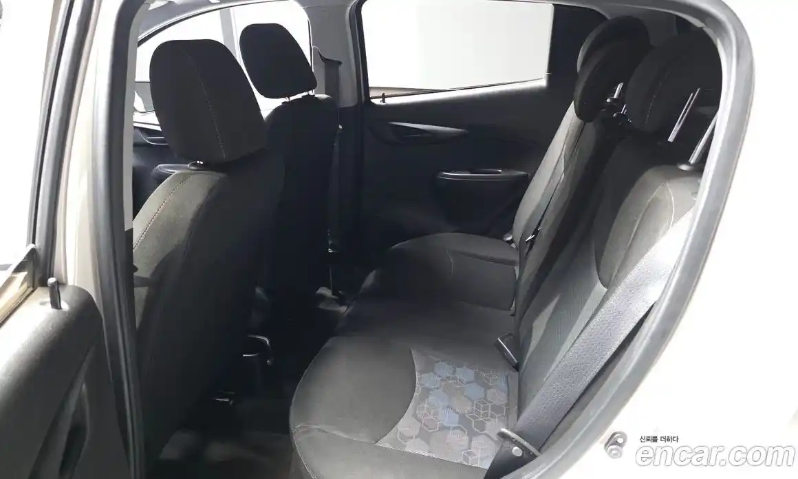 Chevrolet Spark 2017 1.0 автомат (гидро), фото 17