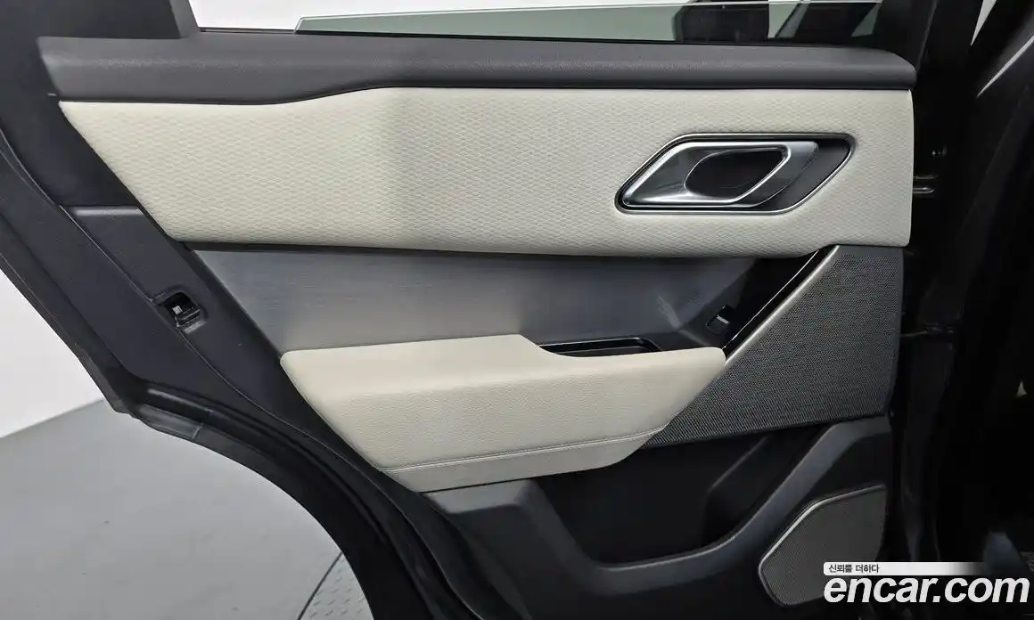 Land Rover Range Rover Velar 2018 2.0 автомат (гидро), фото 15