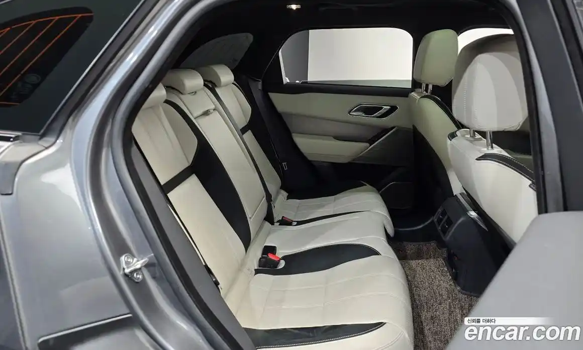 Land Rover Range Rover Velar 2018 2.0 автомат (гидро), фото 17