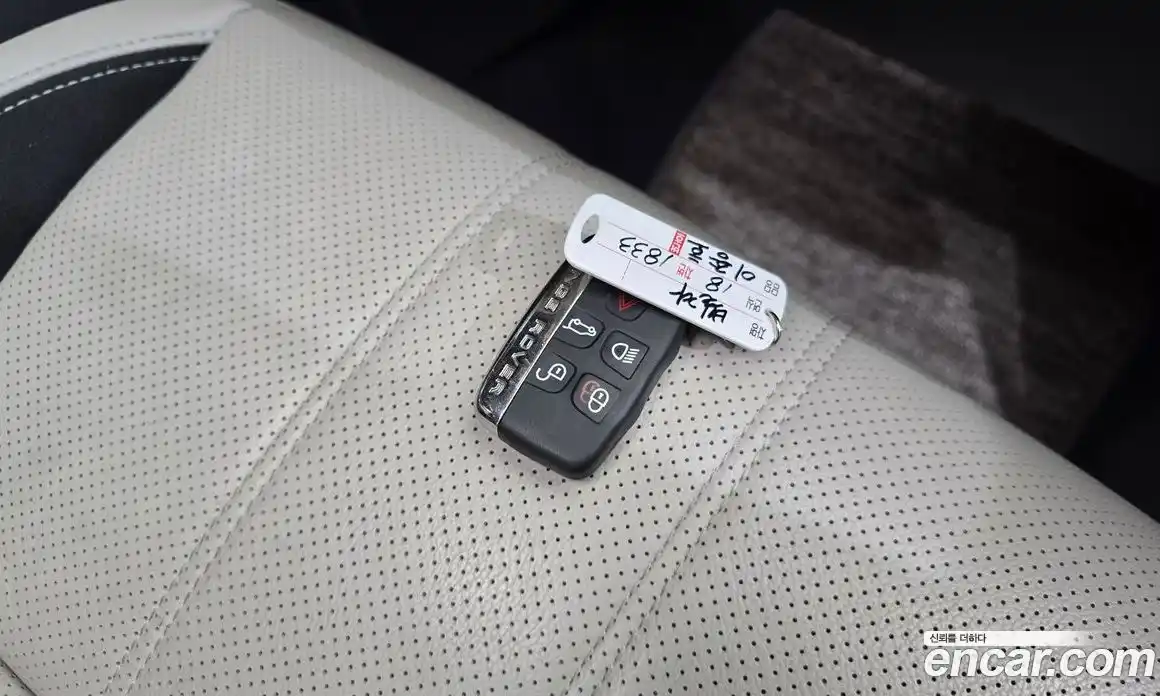 Land Rover Range Rover Velar 2018 2.0 автомат (гидро), фото 21