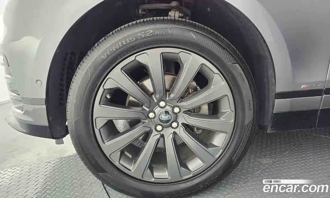 Land Rover Range Rover Velar 2018 2.0 автомат (гидро), фото 5